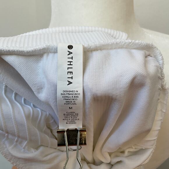 Athleta Long Sleeve Turtleneck Top Women's Size Medium White - Picture 3 of 4